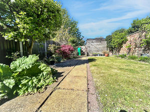Photo 33- click for photo gallery